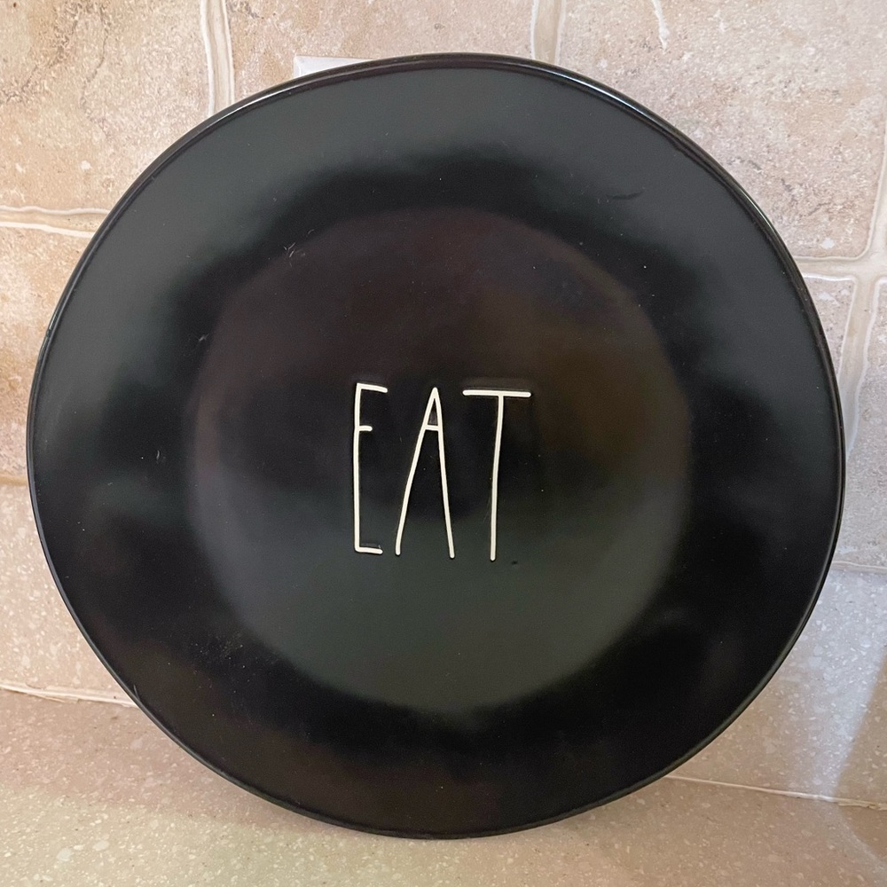 4 Rae Dunn EAT dinner plates